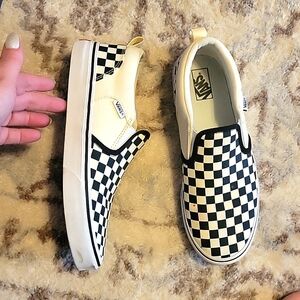 White vans shoes size 6 (youth)